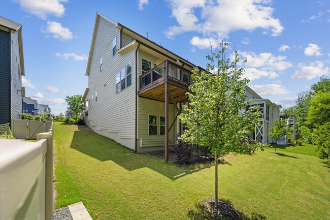 Photo - 405 Gilpin Way