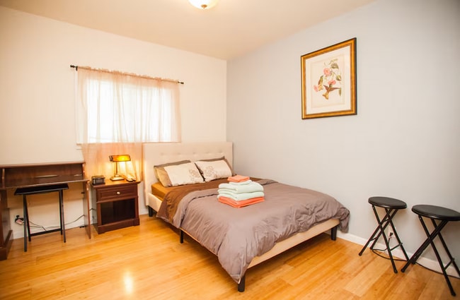 Photo - 152 International Boulevard Unit B