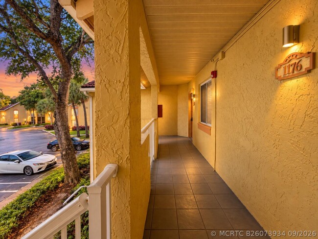 1172 Coral Club Dr Unit 1172