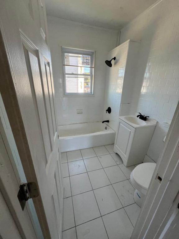 Photo - 65 Charlton St