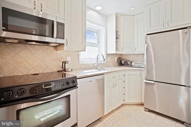 Photo - 10715 Kings Riding Way Unidad 301