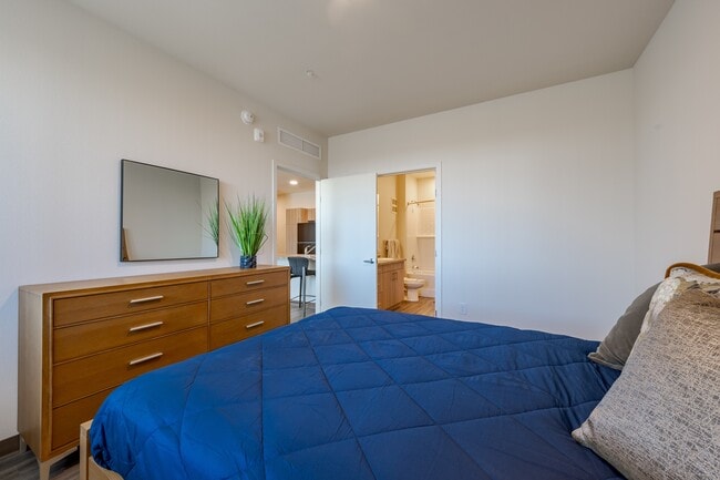 Photo - Overland Flats