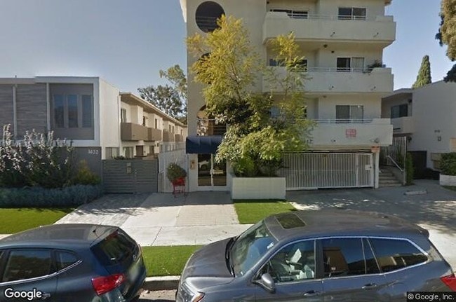 4 story building - 1427 Saltair S Ave Unit 103