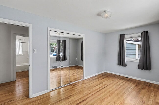 Photo - "Charming 3-Bed Home in Longmont – Spacious 1400 Sq Ft Living!"