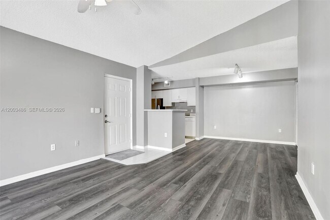 Photo - 4820 N State Rd 7 Unit 201