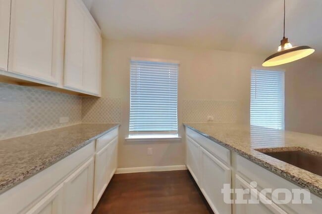 Photo - 6918 Scarlet Sagebrush St
