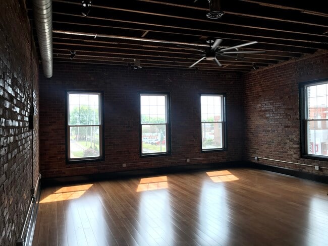 Photo - 426 Main St Unidad 1