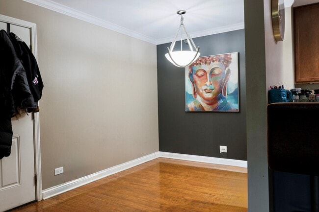 Photo - 129 Glengarry Dr