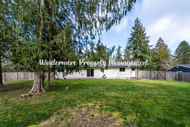 Photo - Charming and Bright 3 bed in Heart of Gig Harbor!