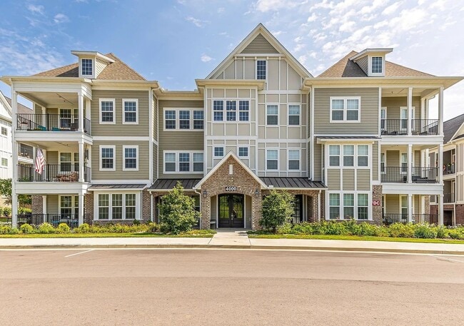 Building Photo - 4000 Shadow Green Dr Unit 4102