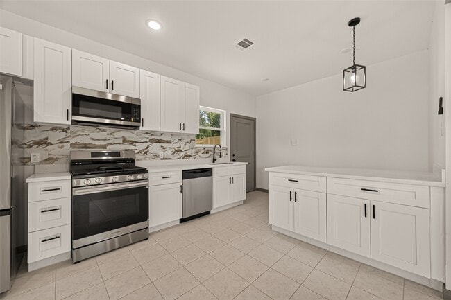 Photo - 8306 Tidwell Rd