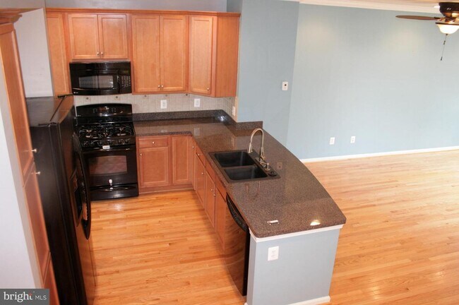 Photo - 256 Woodstream Blvd