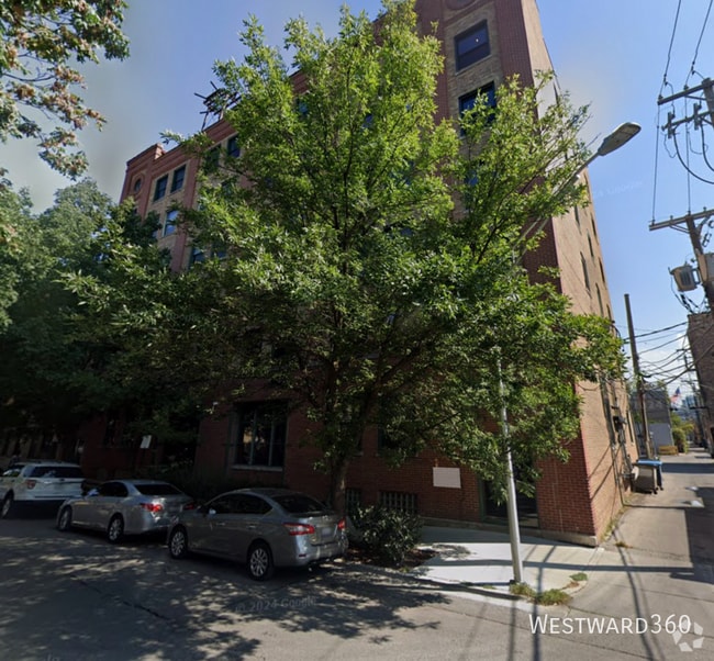 Building Photo - 515 N Noble St Unit 104 Rental