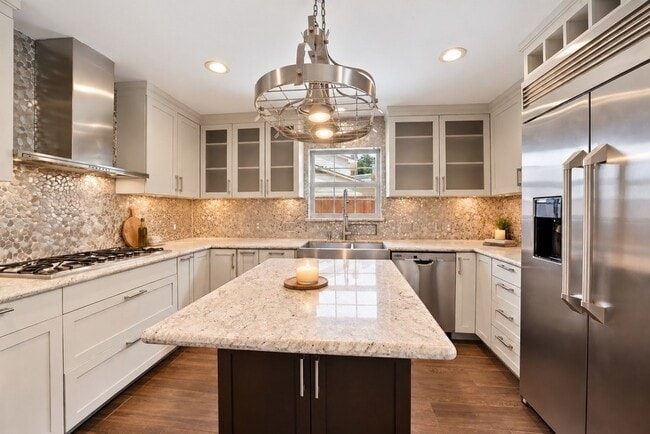 219 Big Hollow Ln
