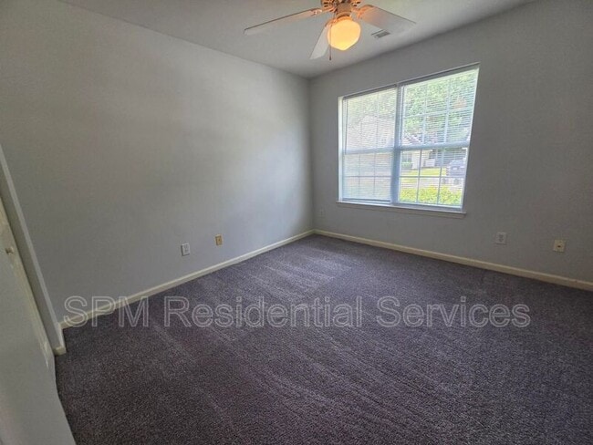 Photo - 324 St Rosea Rd