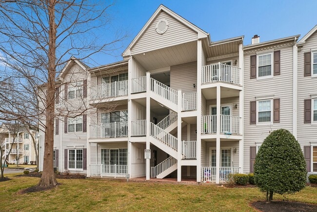 Building Photo - 495 Witney Ct