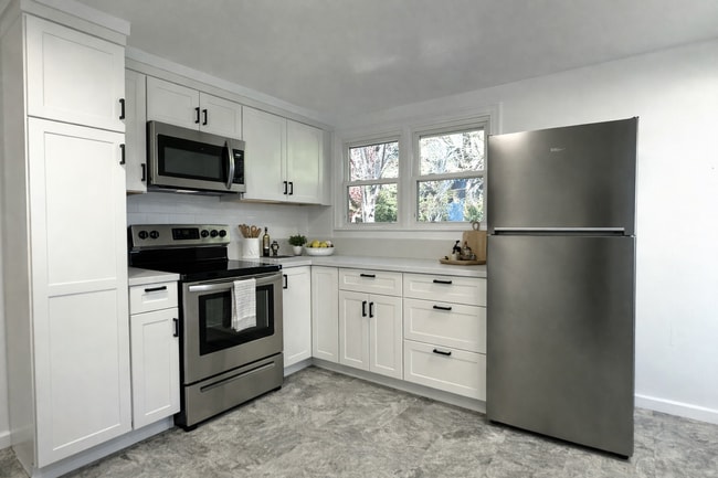 Photo - 16748 Linden Ave N