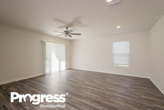 426 Mallard Ln