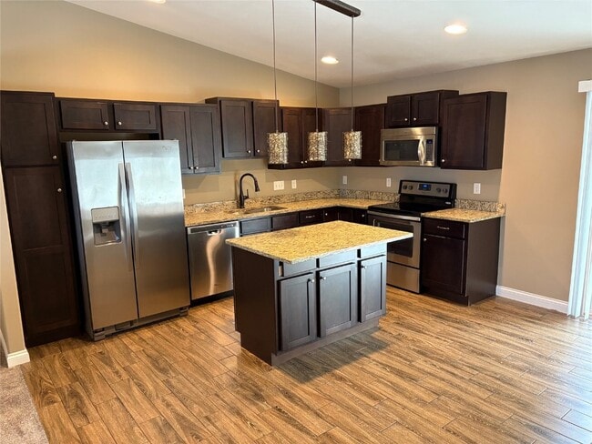 Photo - 1118 Marathon Dr