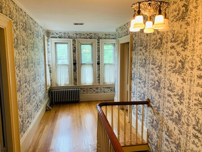 Photo - 984 Chestnut St Unit 2