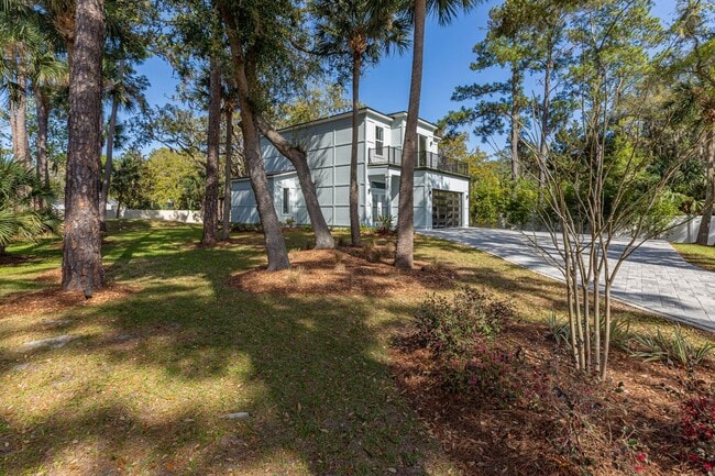 Photo - 5631 Heckscher Dr