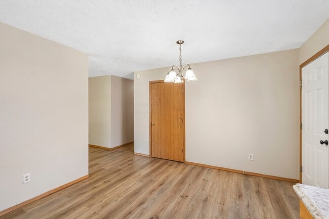 Photo - 1324 N Forest Ave