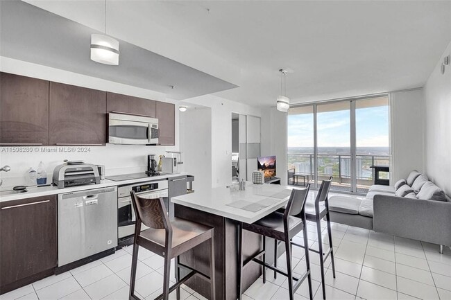 Photo - 90 SW 3rd St