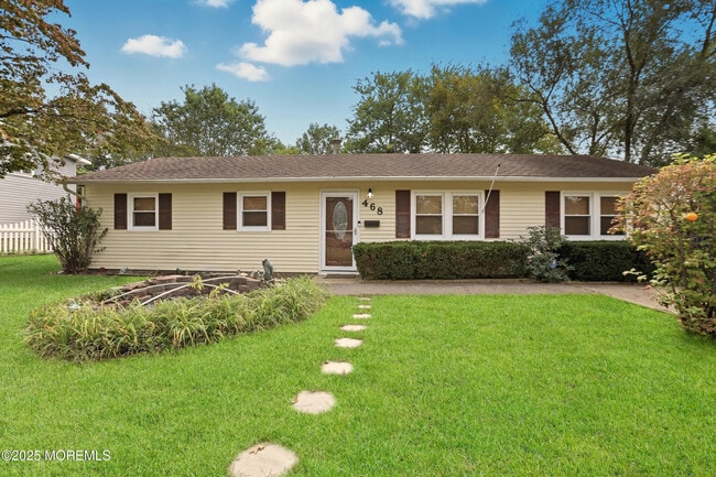 Photo - 468 Brookforest Dr