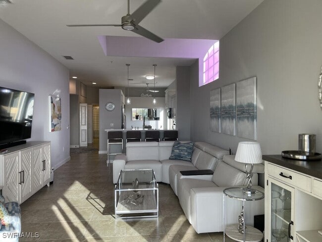 Building Photo - 8597 Via Garibaldi Cir Unit 301