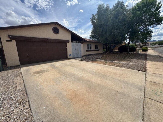 Photo - 1016 E Cottonwood Dr