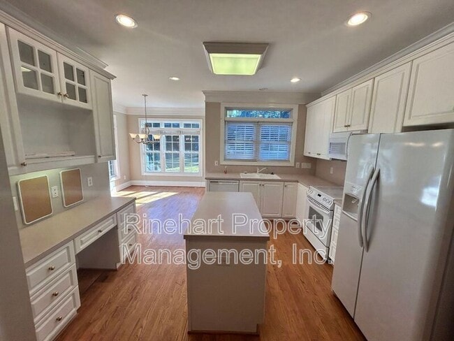 Photo - 1212 Auburndale Ln