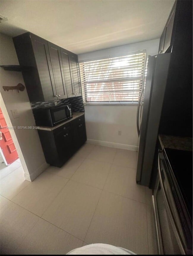 Photo - 10845 SW 112th Ave Unit 204