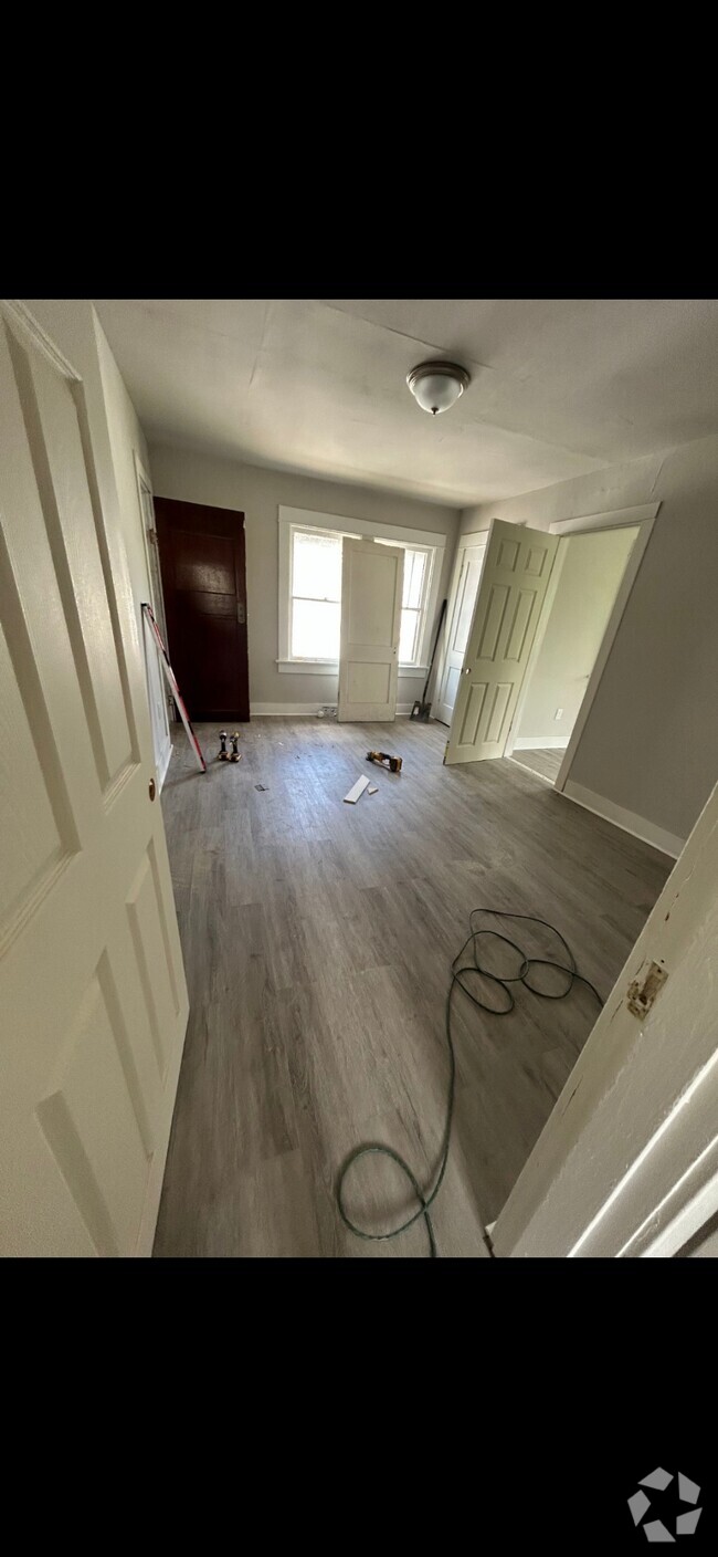 Building Photo - 43 Knecht Dr Rental