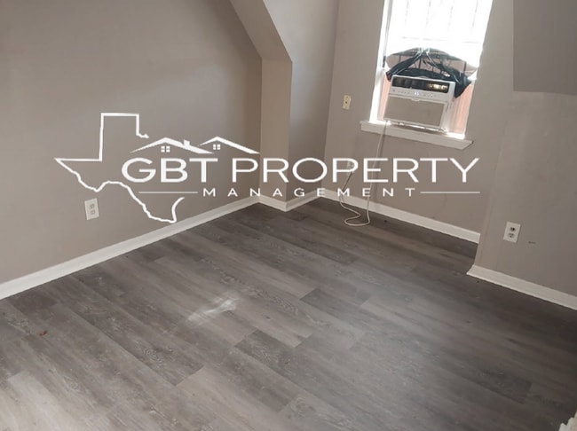 Photo - 516 W Ave B Unidad 3