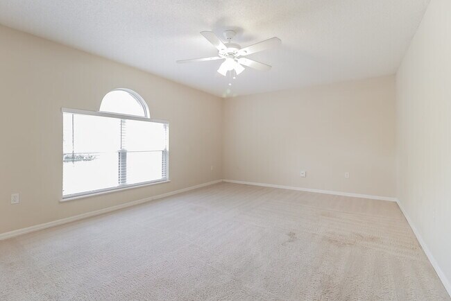 12466 Woodbury Cove Dr