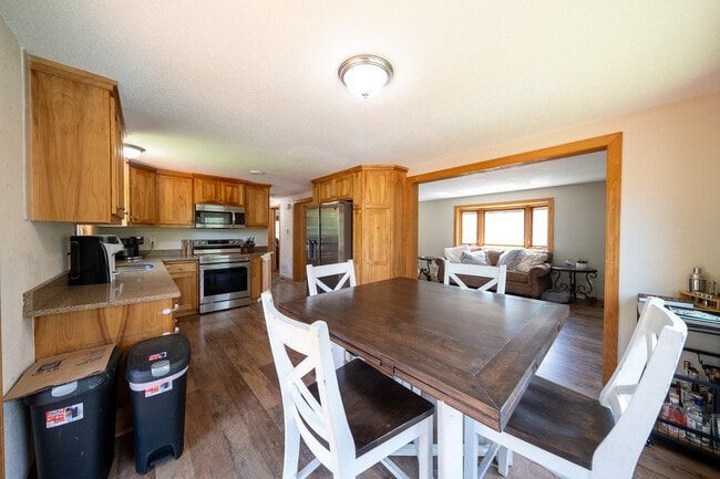 Photo - 8618 Wildwood Ave