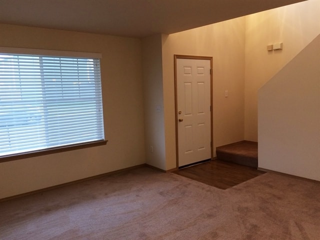 Photo - 1107 202nd St E