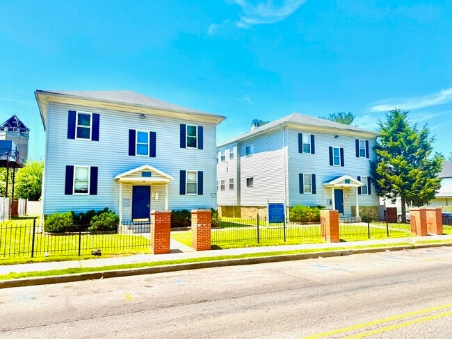 Building Photo - 4304 Garrison Blvd Unit Apt C