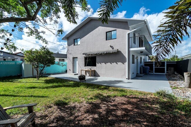 Photo - 2729 SW 67th Ave