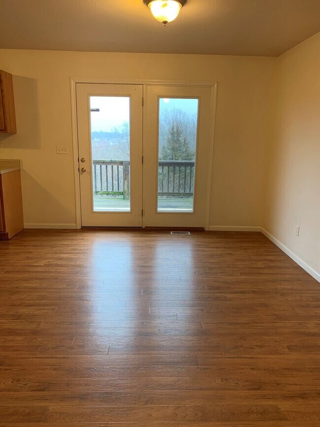 Photo - 6148-MF2-E1 Unit B