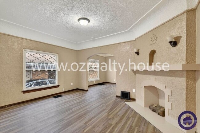 Photo - 1766 Milburn Ave