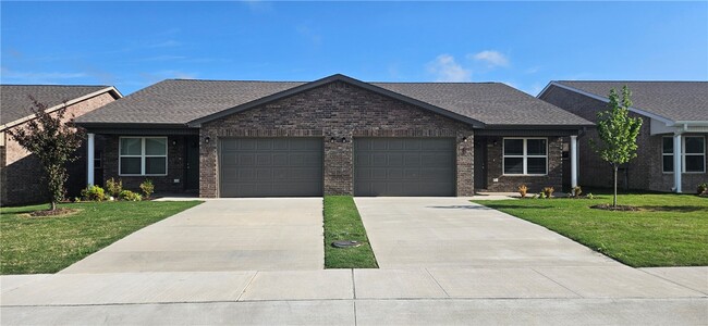 Building Photo - 528 NW 68th Ave