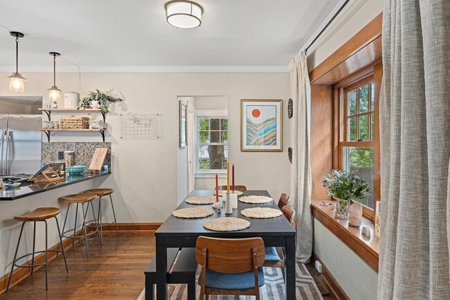 Photo - 2 Bed 1.5 Bath Home in the Heart of KCMO and Plaza Area