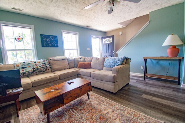 Photo - Coming Soon! 3 Bedroom 2.5 Bathroom with Large Fence Yard