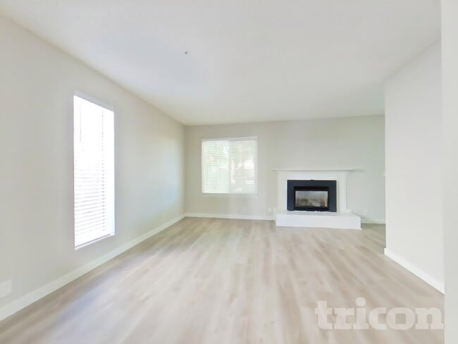 Photo - 1107 Nadene Dr