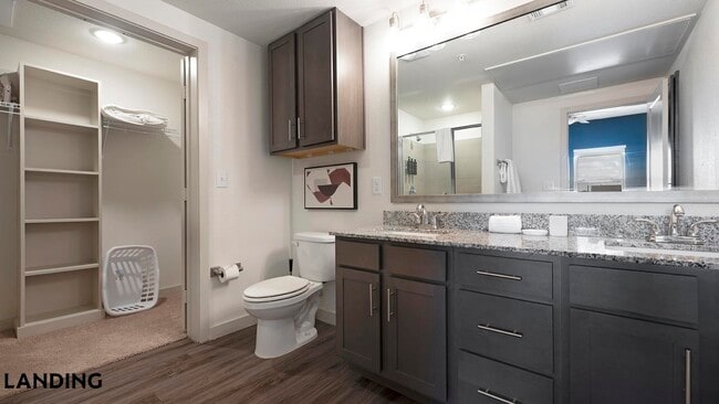 Photo - 2825 Main St Unidad 1323
