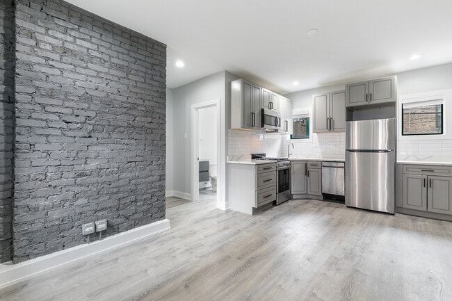 Photo - 7738 N Eastlake Terrace Unit 3W