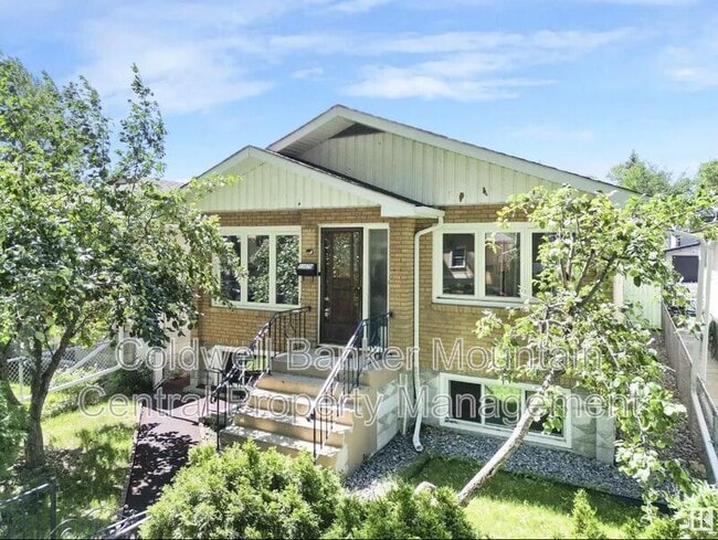 Building Photo - 11628-11691 91 St NW