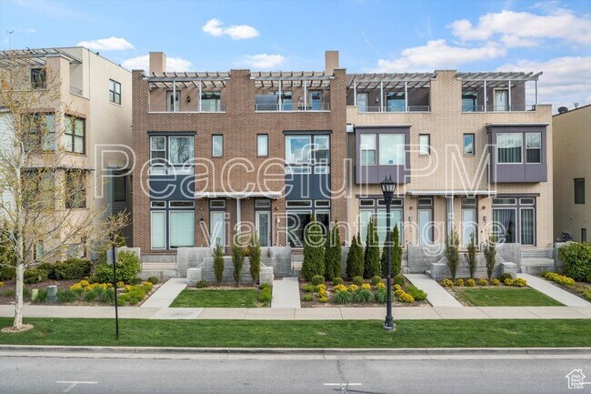 Photo - 4621 Daybreak Rim Way Townhome