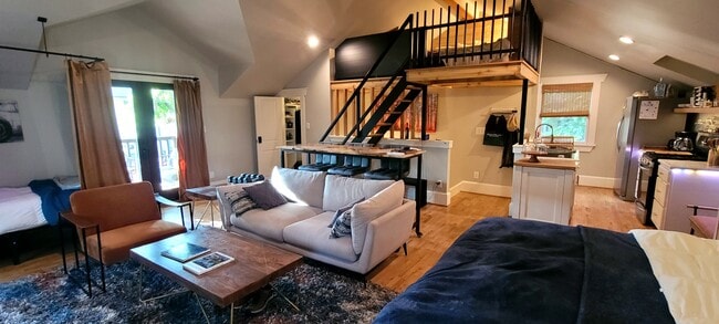 Photo - 5415 Richard Ave Unidad Backhouse